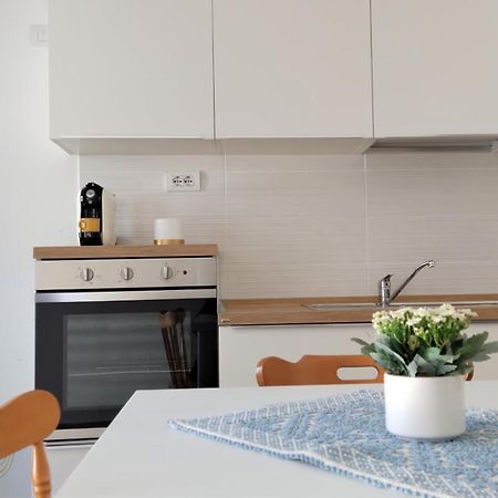 Sun Light Apartment ตอร์โตลี ภายนอก รูปภาพ